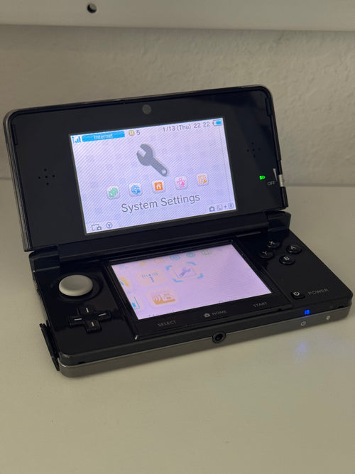 Nintendo 3DS (Old Model)