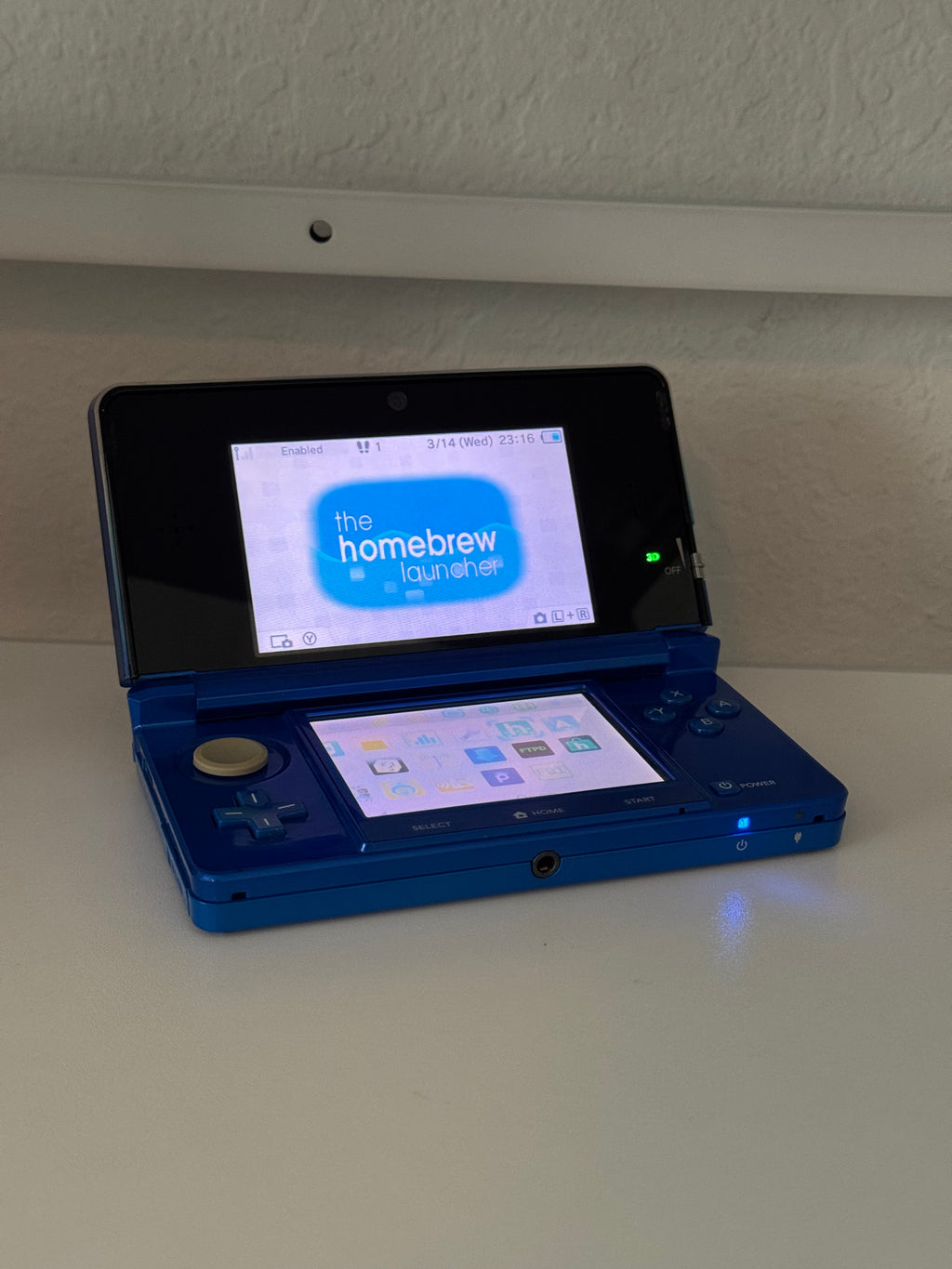 Nintendo 3DS (Old Model)
