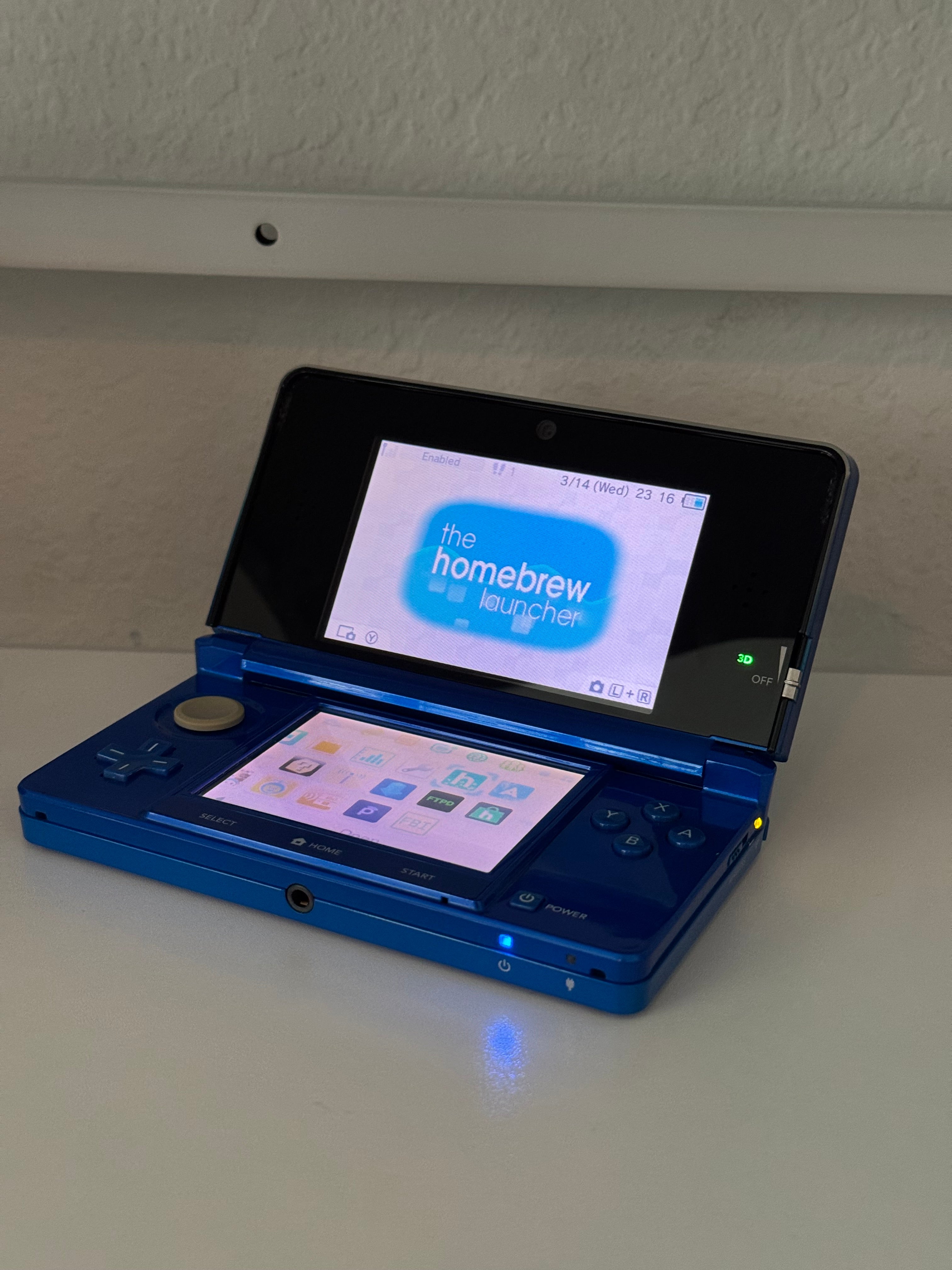 Nintendo 3DS (Old Model)