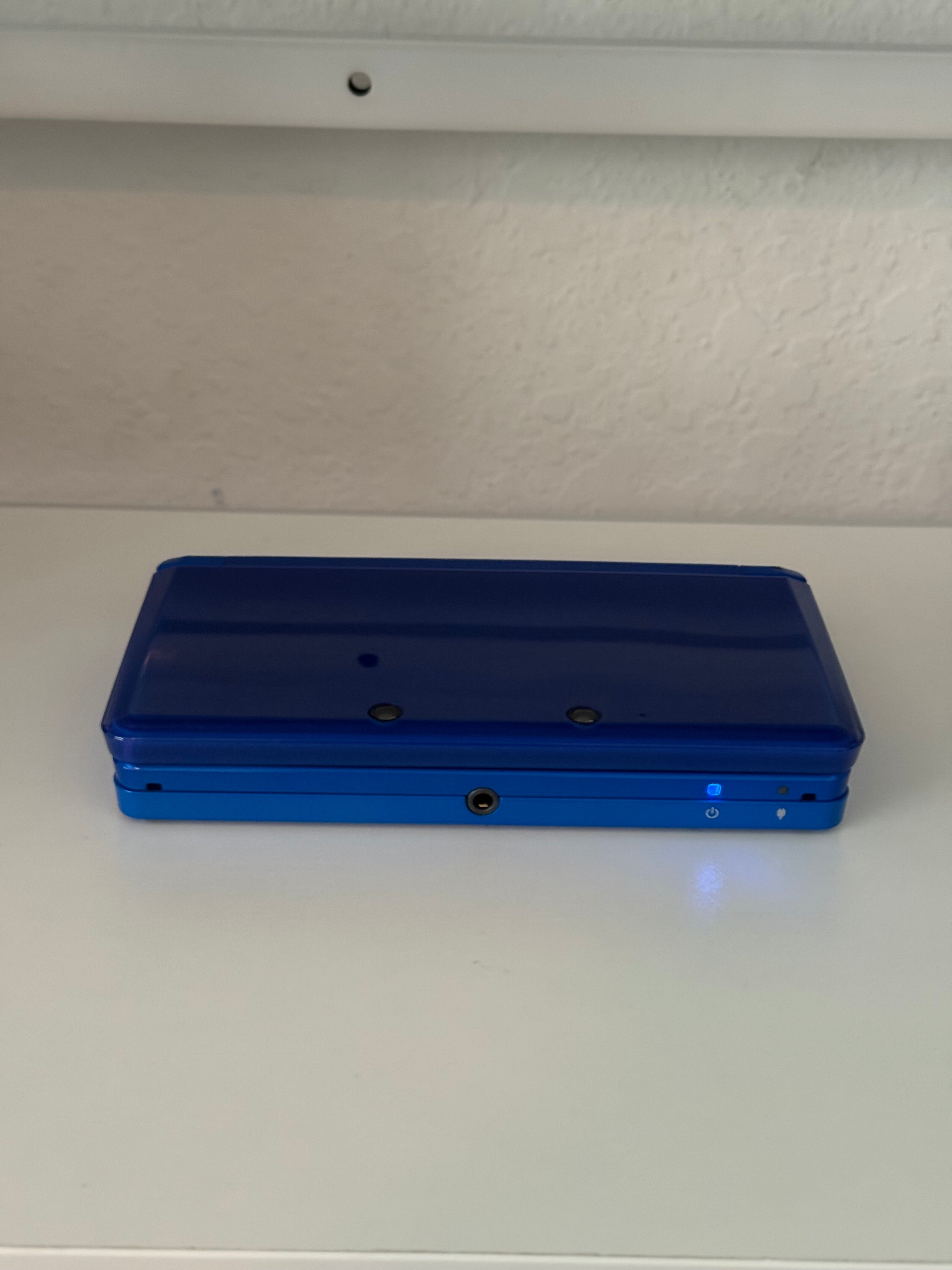 Nintendo 3DS (Old Model)